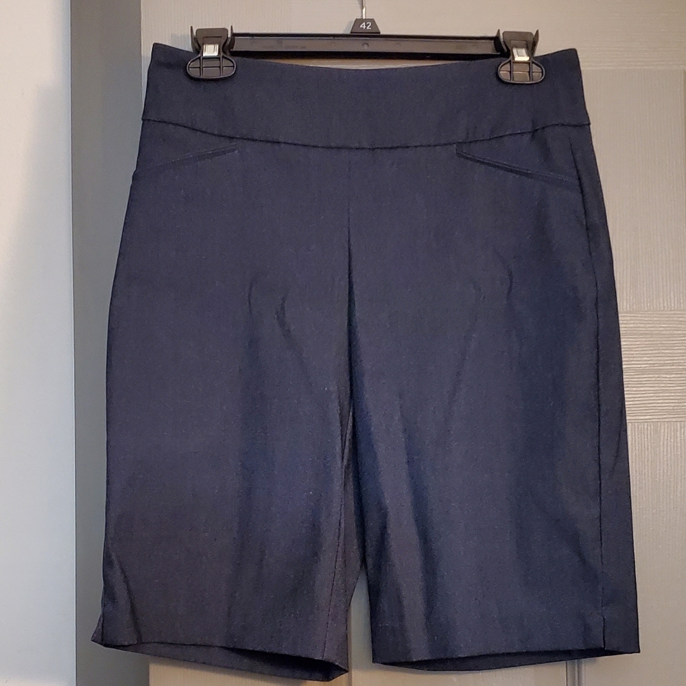 Dark Demin Ladies Shorts/Blue Denim/Size 4
